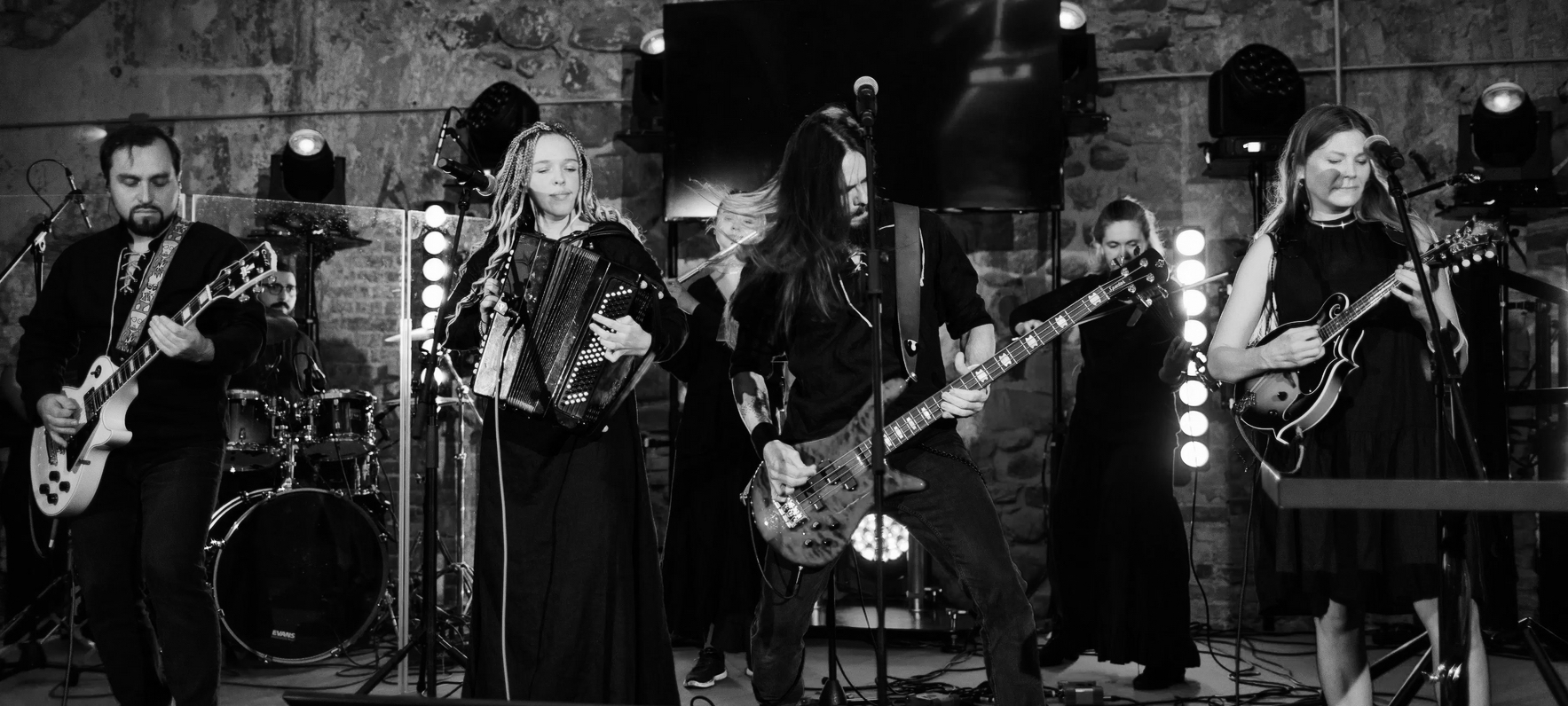 Homan-band live performance